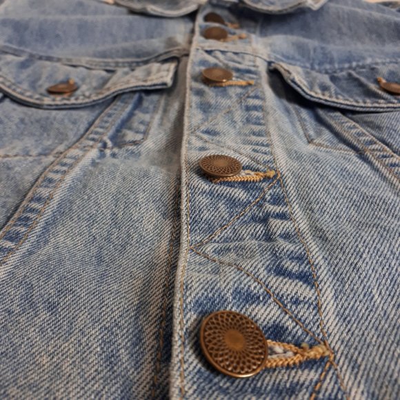 Cheyenne Blue Wash Vintage Denim Vest - Picture 10 of 16